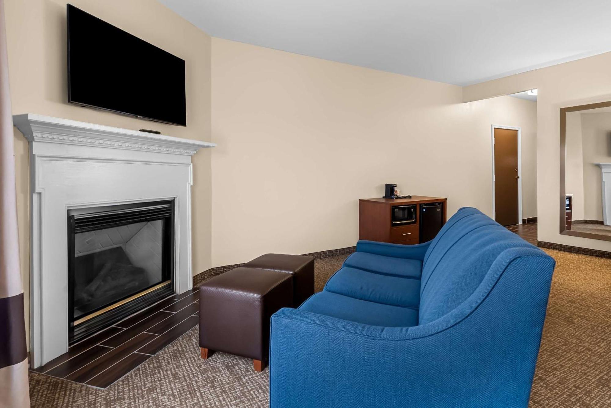 Comfort Suites Near Camp Lejeune Jacksonville Exterior foto